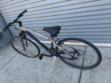 Load image into Gallery viewer, Specialized Crosstrail Hybrid 26”