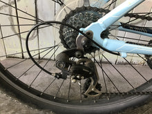 Load image into Gallery viewer, Trek Skye 26”