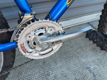 Load image into Gallery viewer, Schwinn MESA MTB 26” Wheel XL Frame
