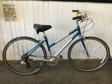 Load image into Gallery viewer, Jamis Commuter 2