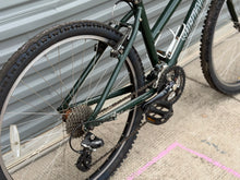 Load image into Gallery viewer, Specialized Expedition 15” Frame Small / 26” Wheel