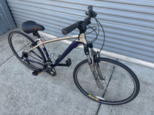 Load image into Gallery viewer, Specialized Crosstrail Hybrid 26”