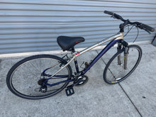 Load image into Gallery viewer, Specialized Crosstrail Hybrid 26”