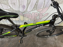 Load image into Gallery viewer, Trek Marlin 6 27.5 MTB 15” small